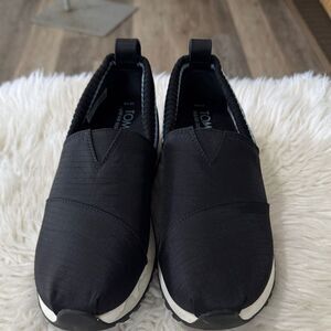Toms Black Slip-On Sneakers Size 8
